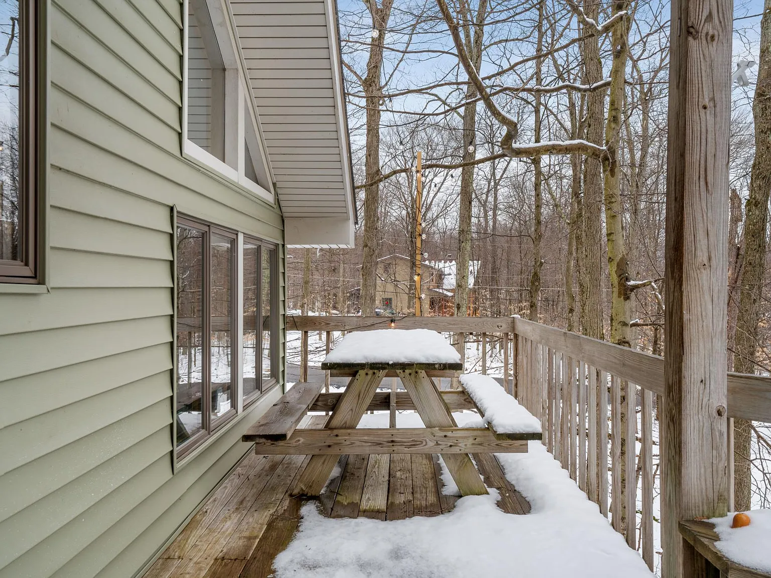 4 bed, 3024 sqft, $2,650 — Photo 3
