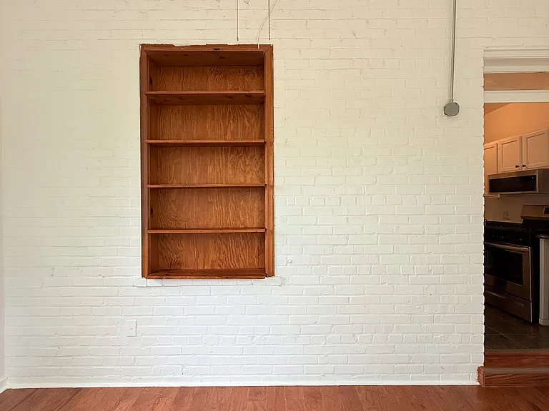 4034 Calvert St NW #5 — Photo 12