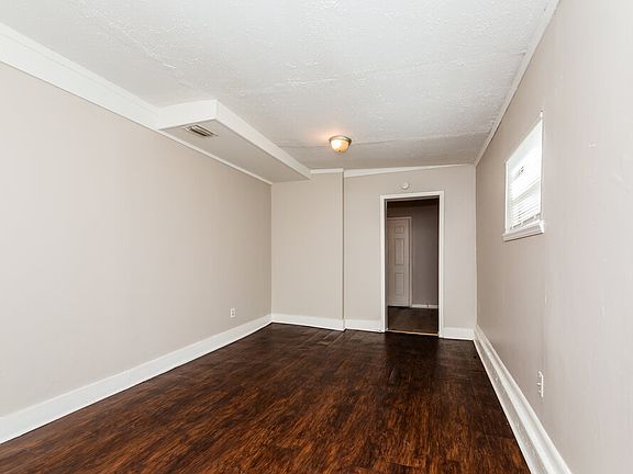 4th image of 961 Kenmore St