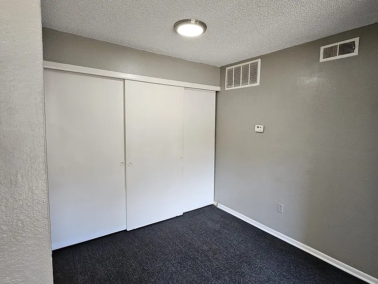 6676 Whispering Oak Pl #4 — Photo 16
