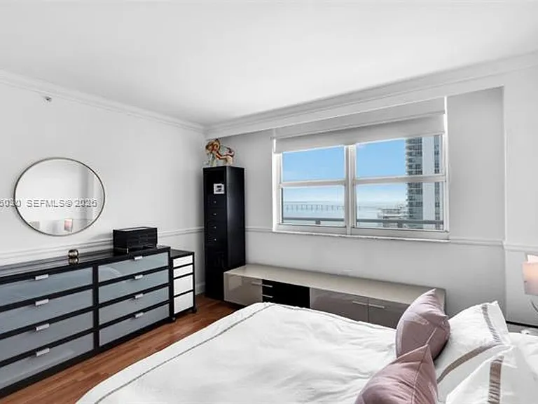 1155 Brickell Bay Dr #CU-2007 — Photo 11