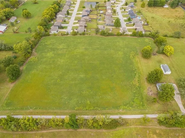 0 Ripley St, Basehor, KS 66007