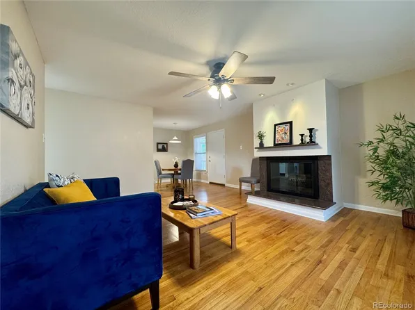 962 S Holly Street, Denver, CO 80246