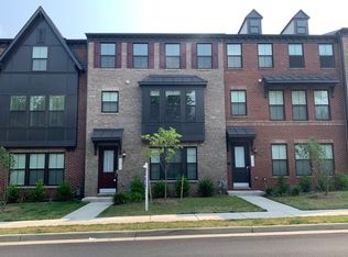 13917 Vernon St, Chantilly, VA 20151