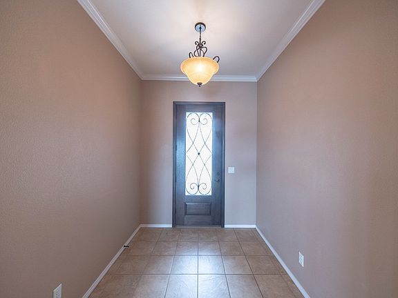 5th image of 5717 San Saba Ave