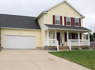 13693 Harvest Ln, Bath, MI 48808