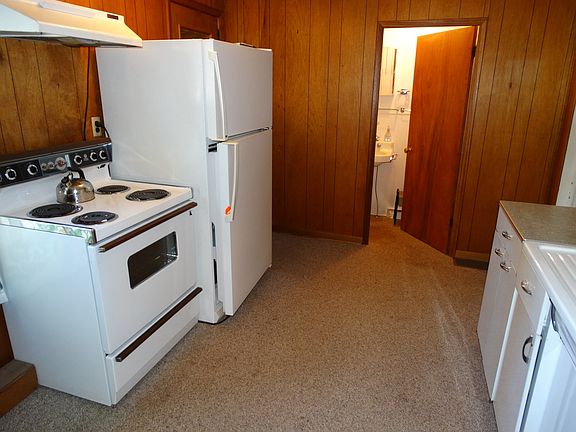 3rd image of 501 E Ave