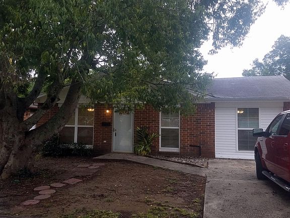 5th image of 3848 E Loyola Dr