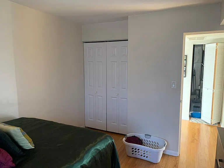 5254 N Neenah Ave #H — Photo 15