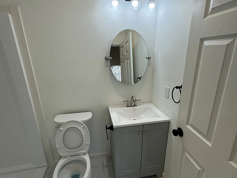 1614 Lee Ave — Photo 8