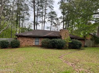 526 Berwick Dr, Brandon, MS 39047