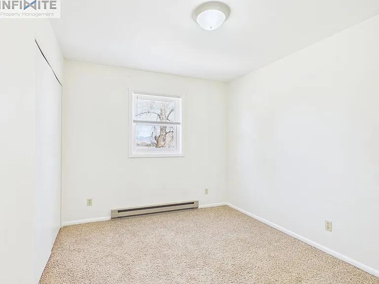 5 Cloninger Ln #D — Photo 7