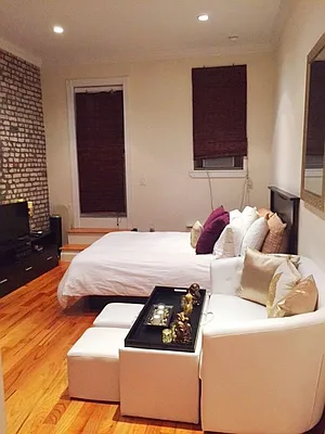 Rented by Cooper & Cooper Real Estate | media 11