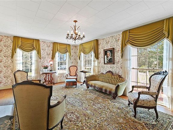 12th image of this home