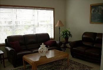 5th image of 5910 Upland Ln N