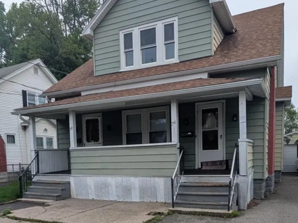 26 Charbonneau Ter, Chicopee, MA 01013