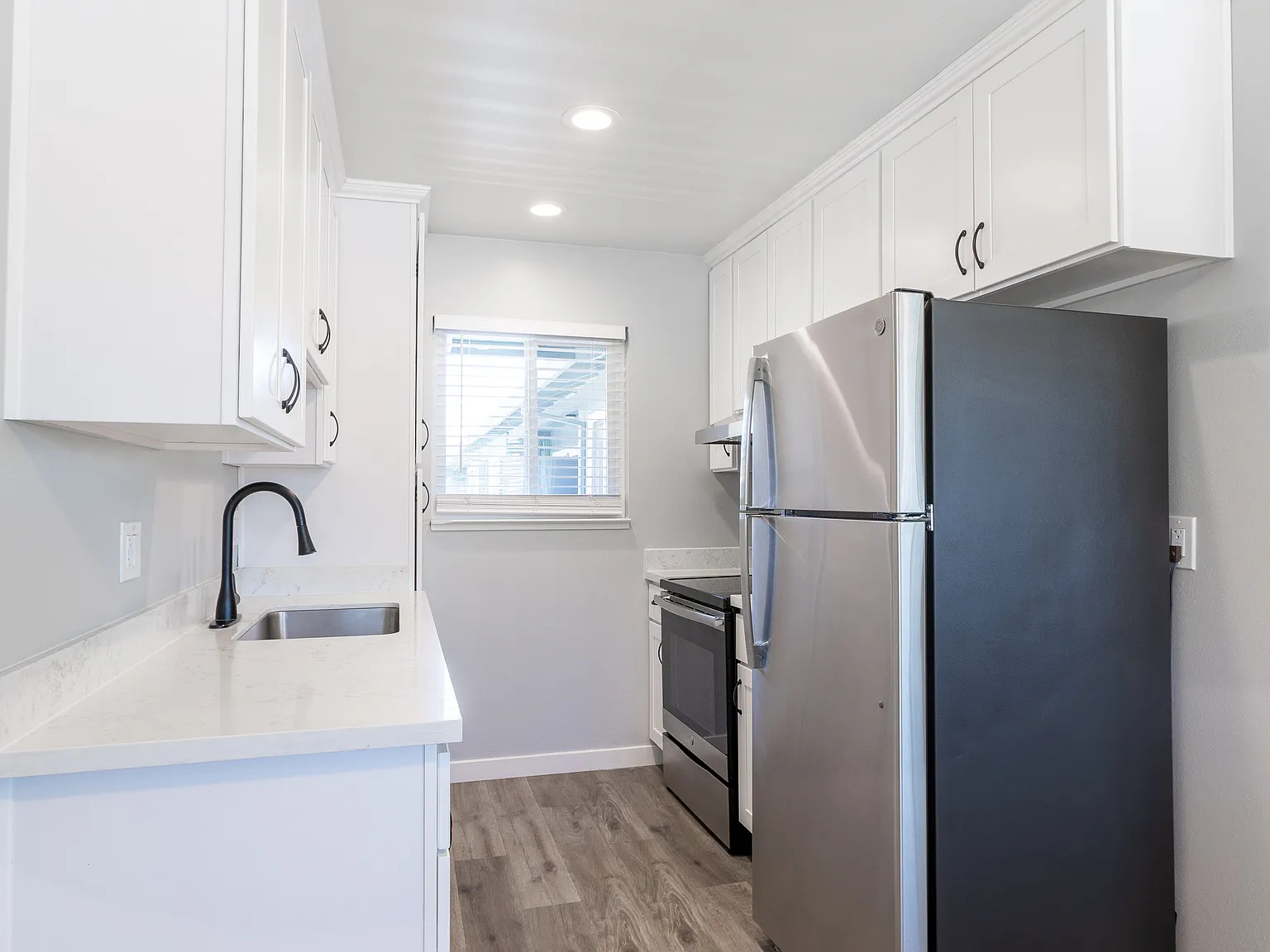 Escape Apartments — Photo 1