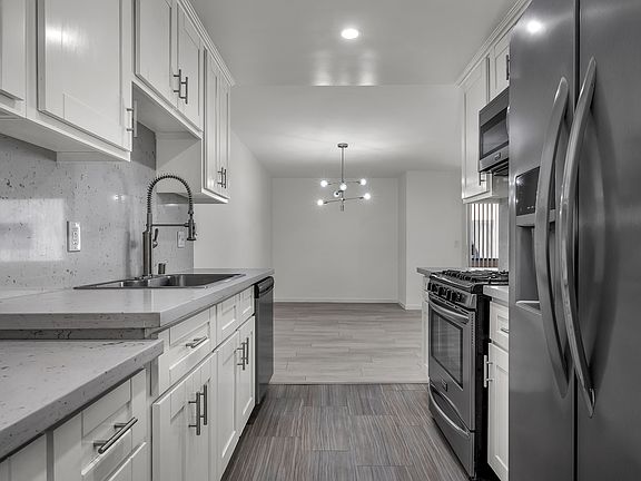 3rd image of 1431 S Saltair Ave #206
