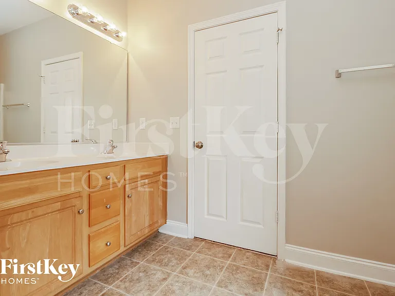 108 Hidden Forest Ct — Photo 10