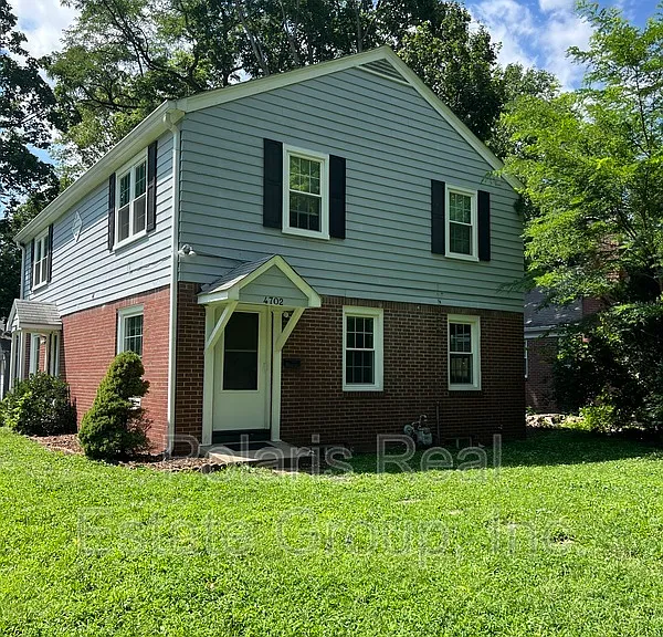 4702 Rookwood Ave — Photo 2