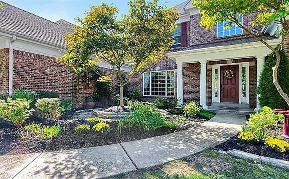 2nd image of 15842 Barons Way Dr