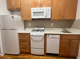 430 Humboldt St APT 2L, Brooklyn, NY 11211