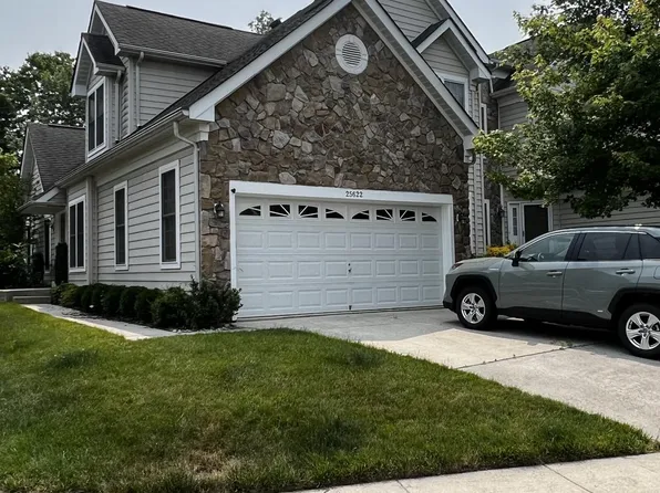 25622 Creek Run Ter, Chantilly, VA 20152