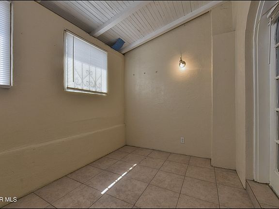 5th image of 2619 N Piedras St #A