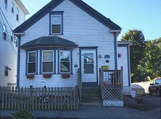 22 Mount Hope Ave, Bristol, RI 02809