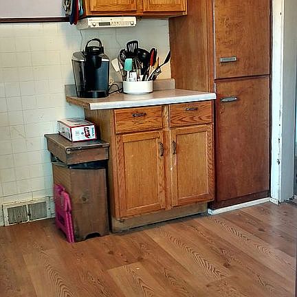 4th image of 720 S Williams St