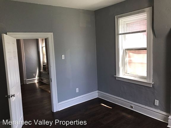 4th image of 4432A Elmbank Ave