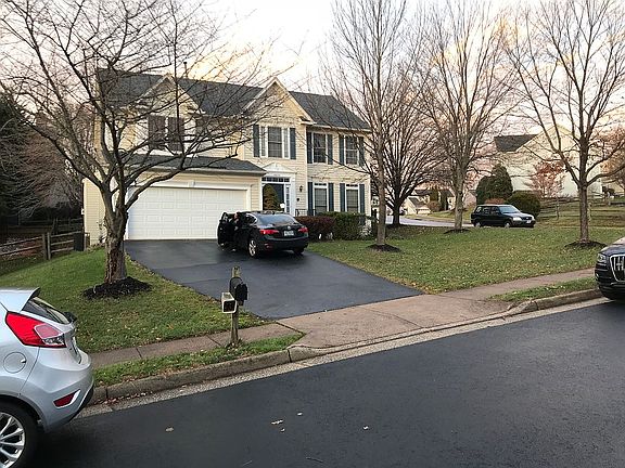 3rd image of 46392 Woodlake Pl
