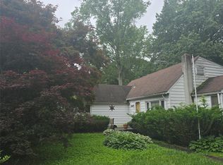 18 Cooks Ln, Walden, NY 12586