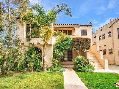 1360 S Mansfield Ave, Los Angeles, CA, 90019
