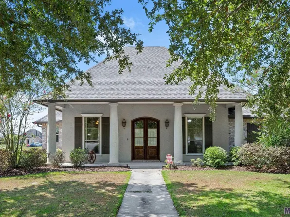 747 N Brusly Oaks Dr, Brusly, LA 70719