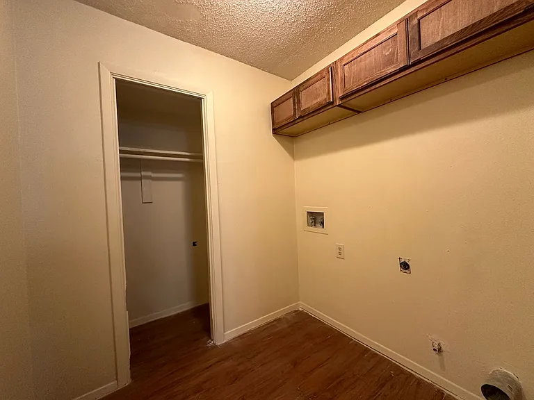 8104 Hood Cir #A — Photo 10