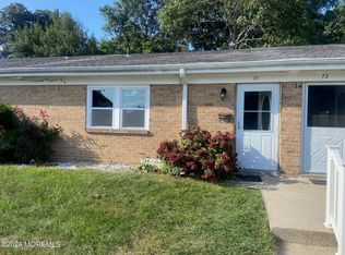 71 Skyline Dr #170, Brick, NJ 08724