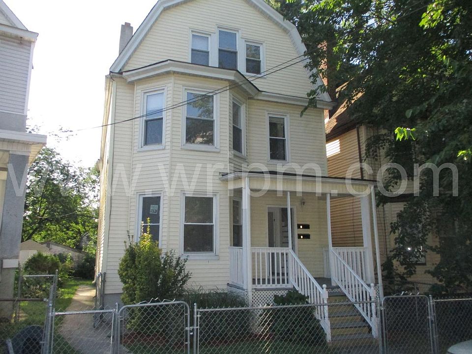 1st image of 283 N Day St #1