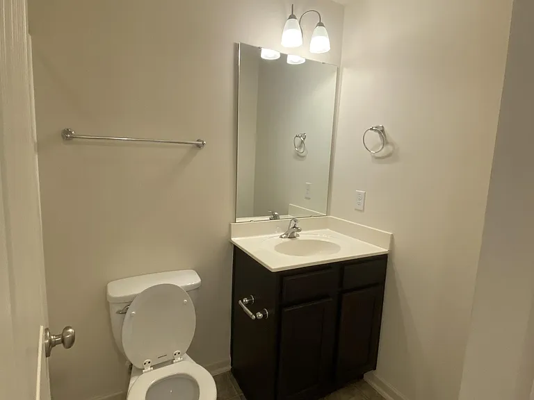 8 Rochambeau Ct #1 — Photo 9