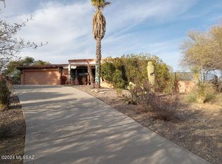 351 W Calle Lecho, Green Valley, AZ 85622