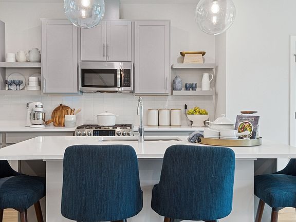 Kitchen with center island