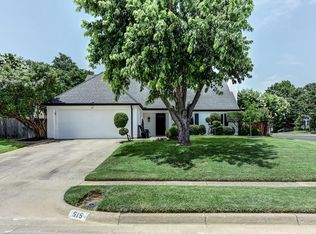 515 Mack Dr, Euless, TX 76039