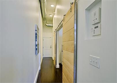 5th image of 922 N 3rd St APT 408