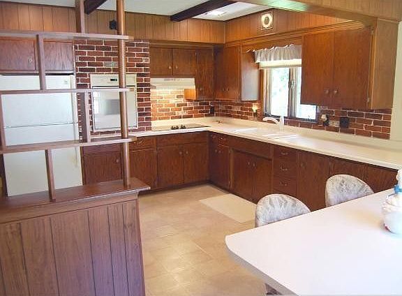 5th image of 3676 Pioneer Dr