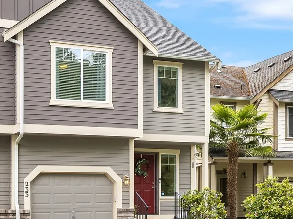 233 NE Miramar Circle, Bremerton, WA 98311