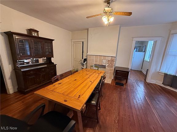 5th image of 165 McDowell Ave