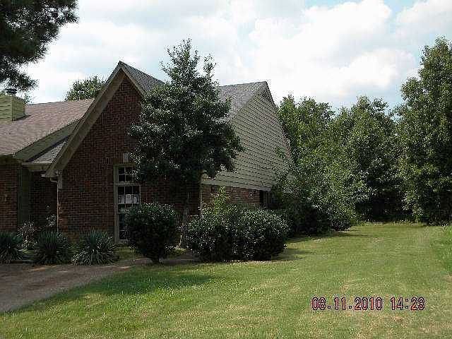 1st image of 3679 Hyacinth Dr #D