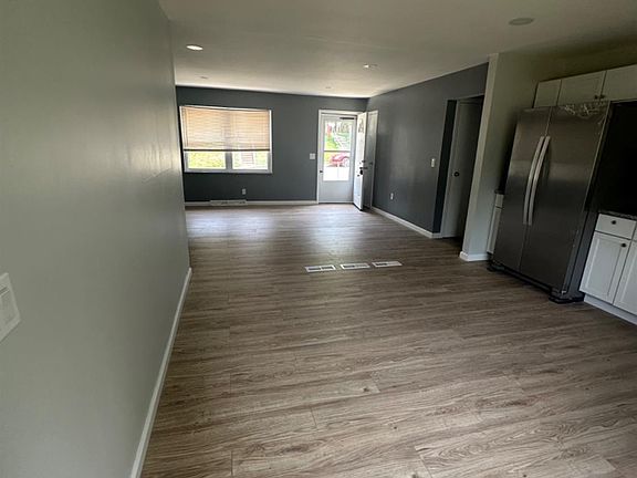 5th image of 1413 Manss Ave