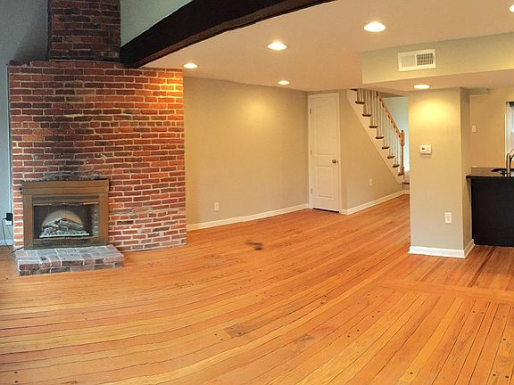 3rd image of 747 S 2nd St APT 3F