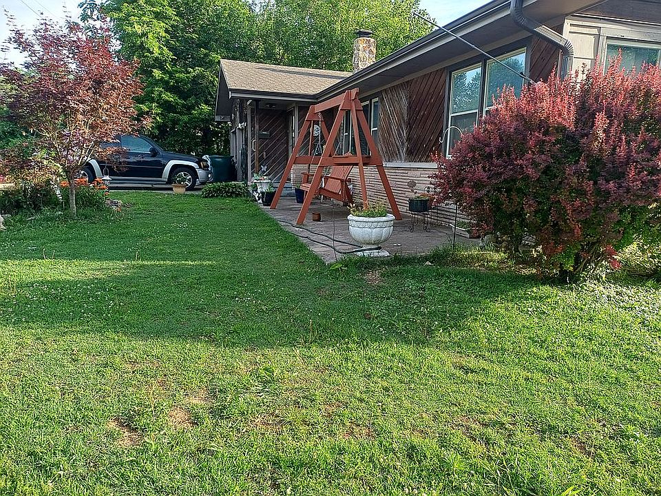 2nd image of 515 S West Ave